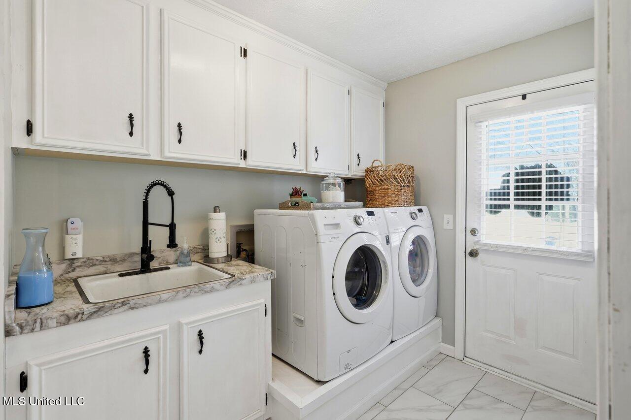 2294 Simpson Highway 469 Florence, MS 39073 - Photo 18 of 40 2294 Simpson Hwy 469 Home Tours MS 18