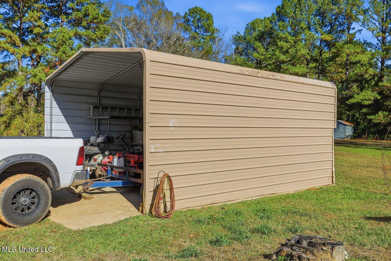 2294 Simpson Highway 469 Florence, MS 39073 - Photo 33 of 40 2294 Simpson Hwy 469 Home Tours MS 33