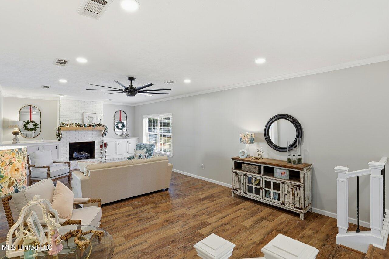 2294 Simpson Highway 469 Florence, MS 39073 - Photo 7 of 40 2294 Simpson Hwy 469 Home Tours MS 7