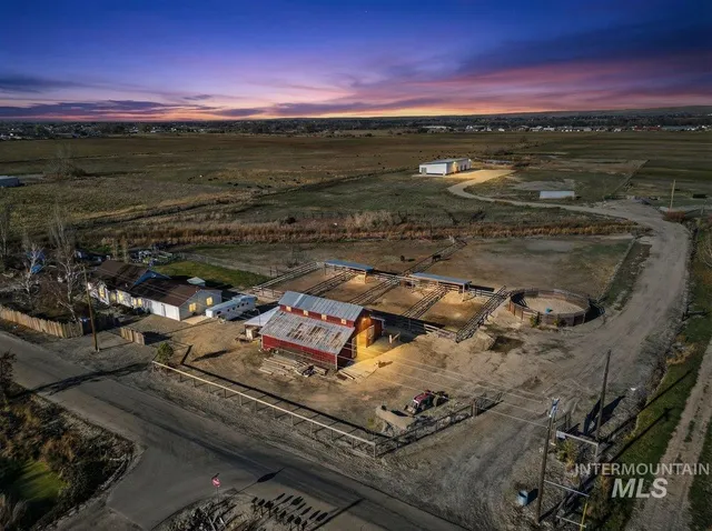 $775,000 | 2588 West Sales Yard Road, Emmett, ID 83617