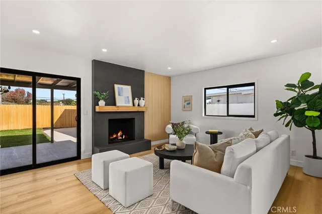 $1,350,000 | 5757 East Oakbrook Street, Long Beach, CA 90815