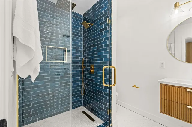 $1,350,000 | 5757 East Oakbrook Street, Long Beach, CA 90815