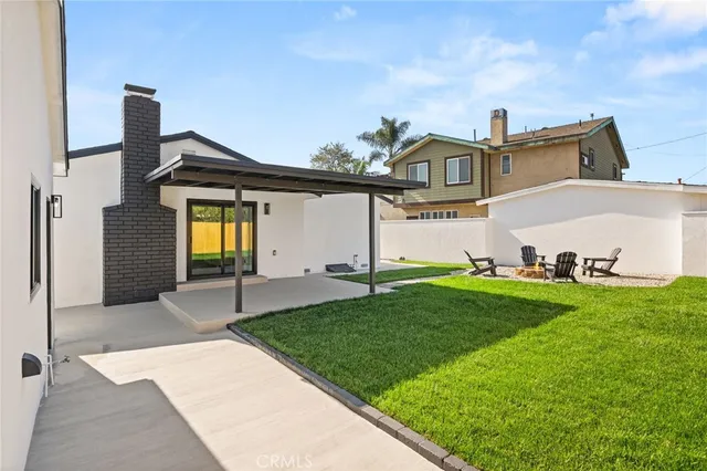 $1,350,000 | 5757 East Oakbrook Street, Long Beach, CA 90815