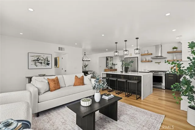 $1,350,000 | 5757 East Oakbrook Street, Long Beach, CA 90815