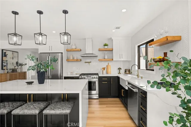 $1,350,000 | 5757 East Oakbrook Street, Long Beach, CA 90815