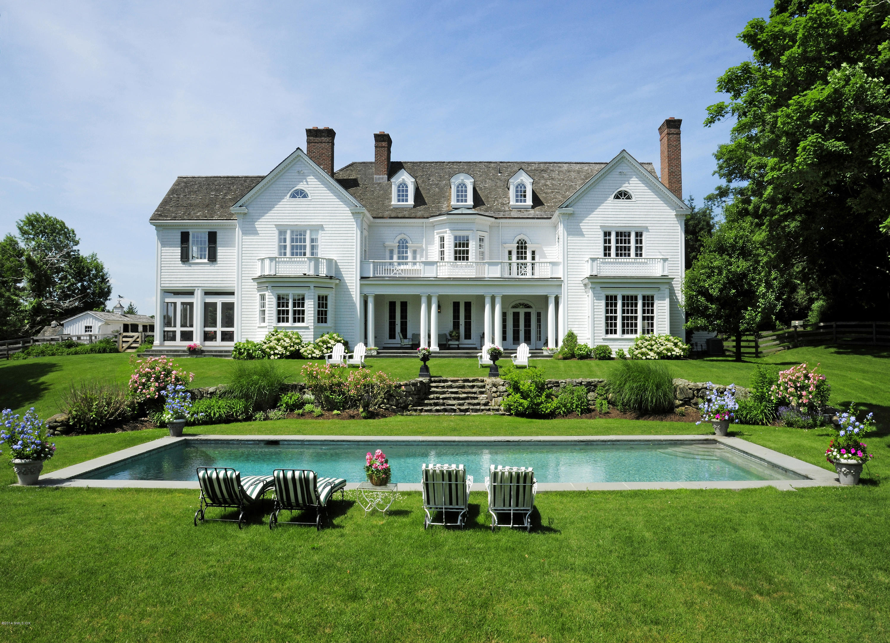 475 Round Hill Road Greenwich, CT 06831 - Photo 13 of 22 475 Round Hill Road Exterior Back