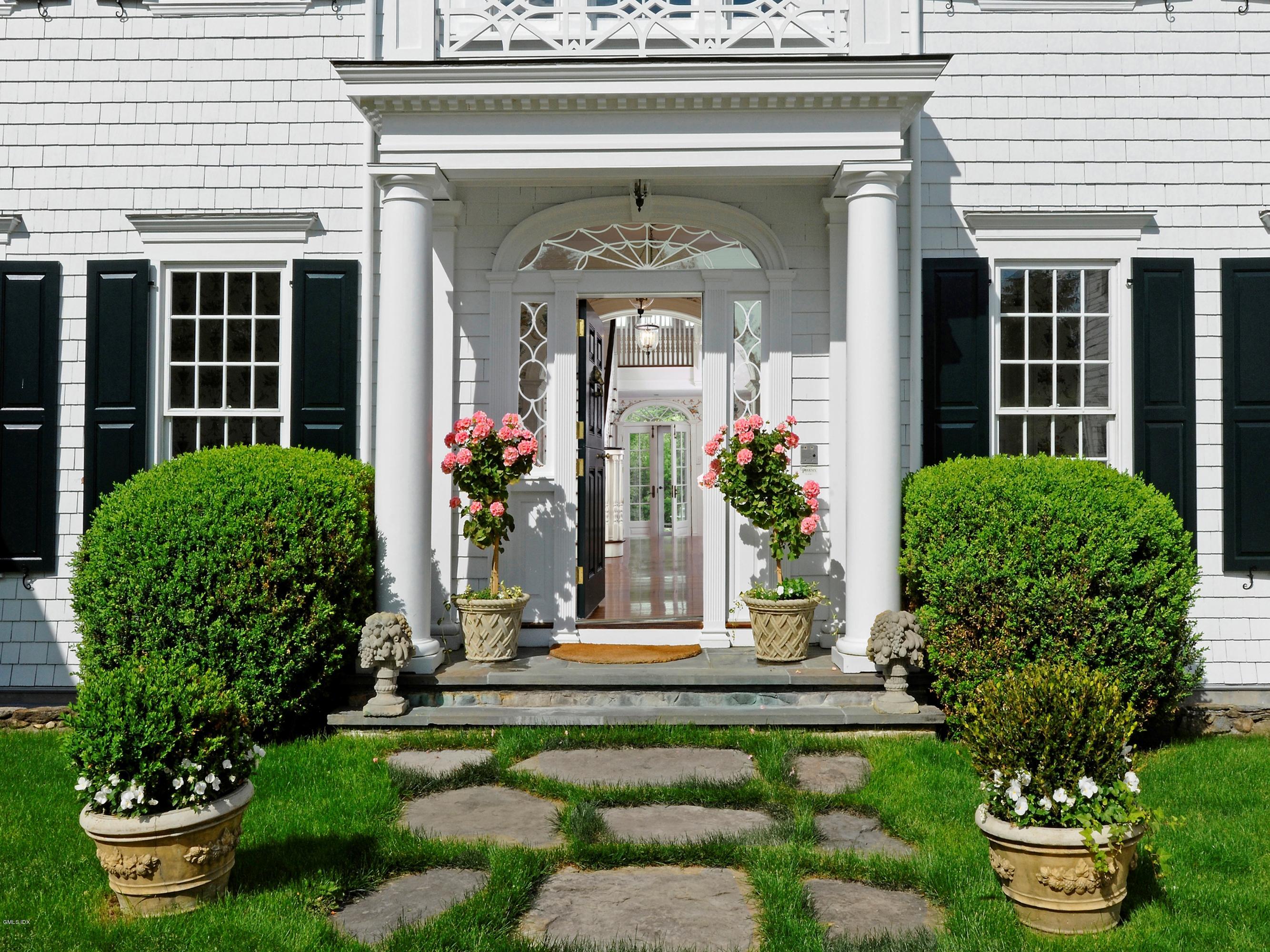 475 Round Hill Road Greenwich, CT 06831 - Photo 4 of 22 475 Round Hill Road