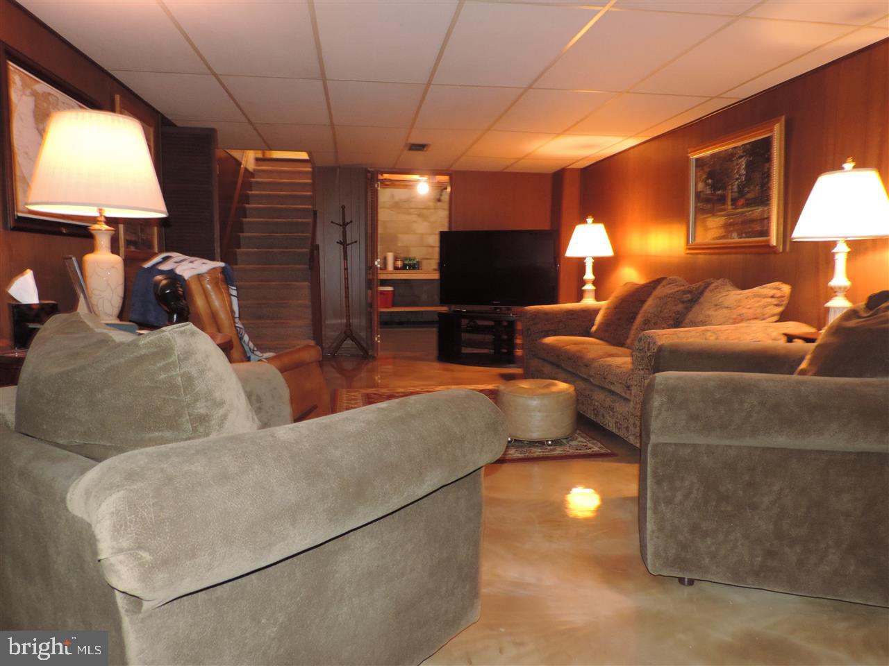 3360 Edenbridge Road York, PA 17402 - Photo 20 of 26 Gallery Image 20