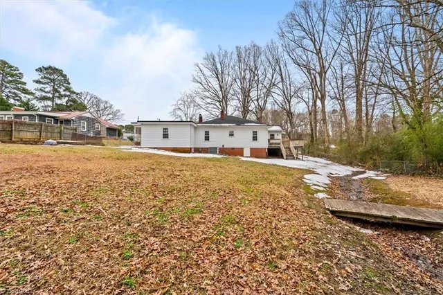 $224,900 | 243 Hawthorne Drive, Asheboro, NC 27205