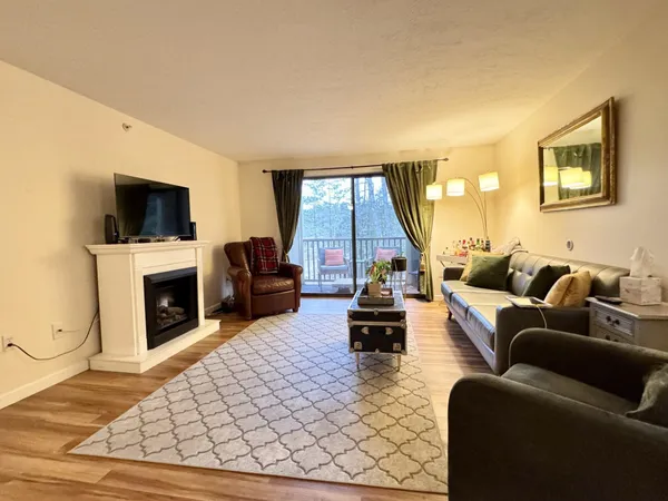 $1,800 | 19 Saco Street, Unit 95, Conway, NH 03813