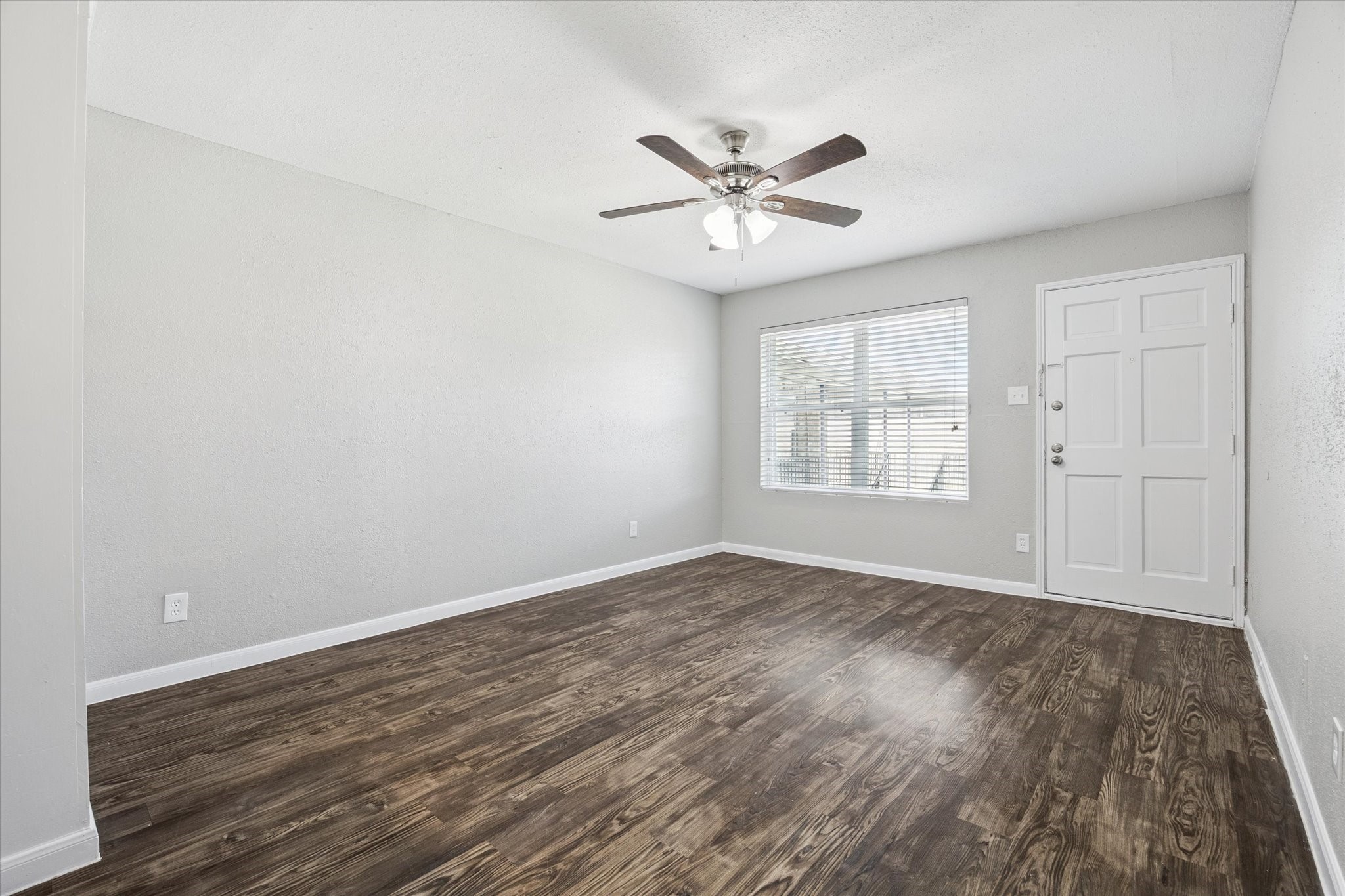 3800 Sherwood Lane, Unit 132 Houston, TX 77092 - Photo 9 of 12