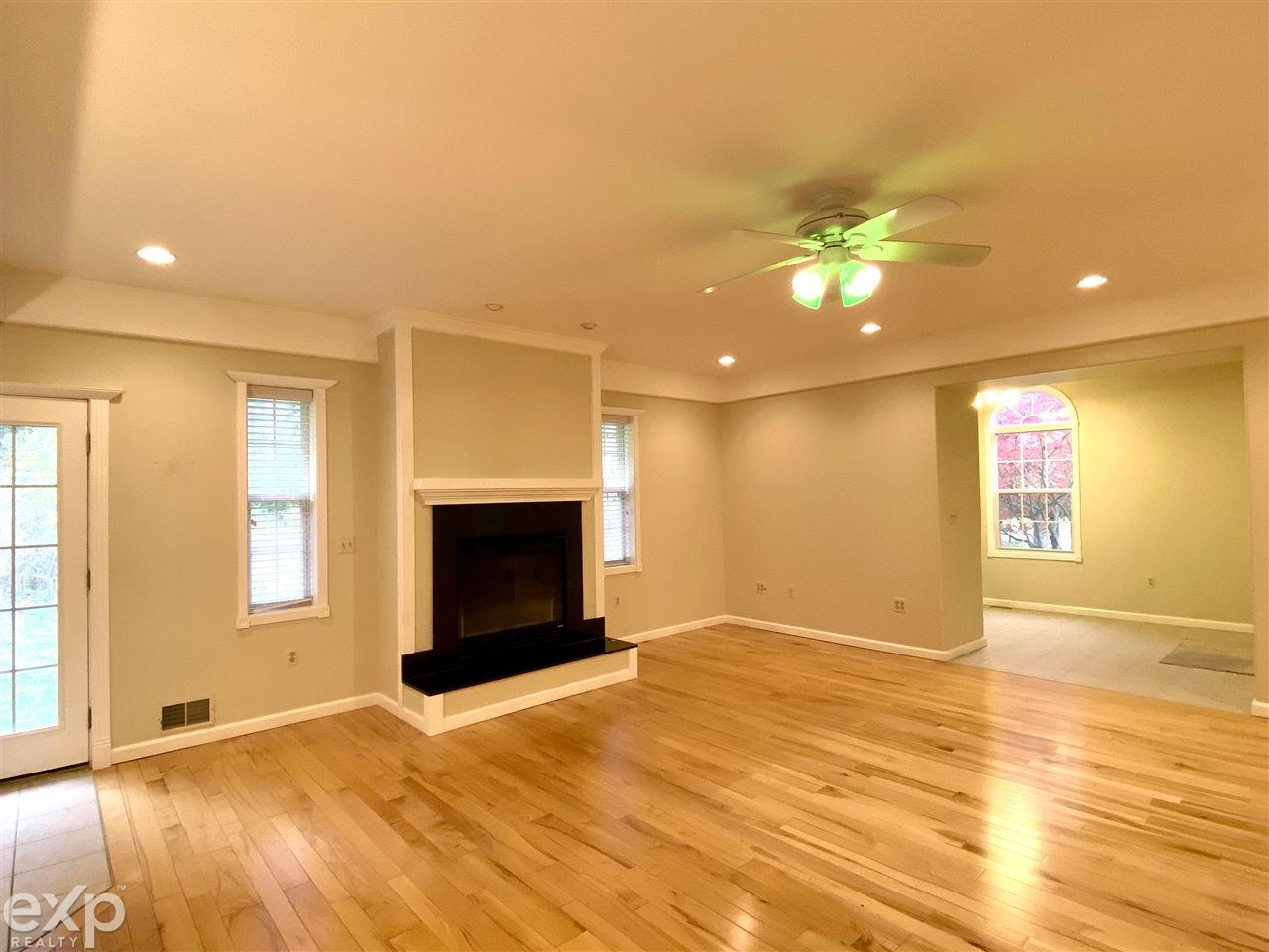 9415 Henderson Road Goodrich, MI 48438 - Photo 10 of 25 50060478-9.JPG
