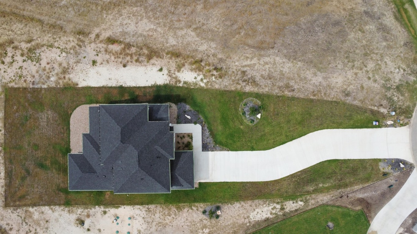 101 Fall Drive Georgetown, TX 78633 - Photo 37 of 40 an aerial view of a house having yard