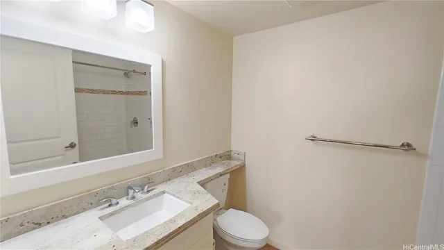 $3,250 | 1820 Kaioʻo Drive, Unit A406, Honolulu, HI 96815