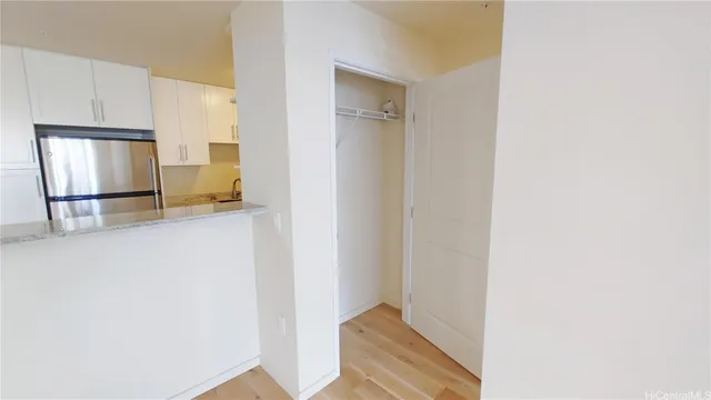 $3,250 | 1820 Kaioʻo Drive, Unit A406, Honolulu, HI 96815