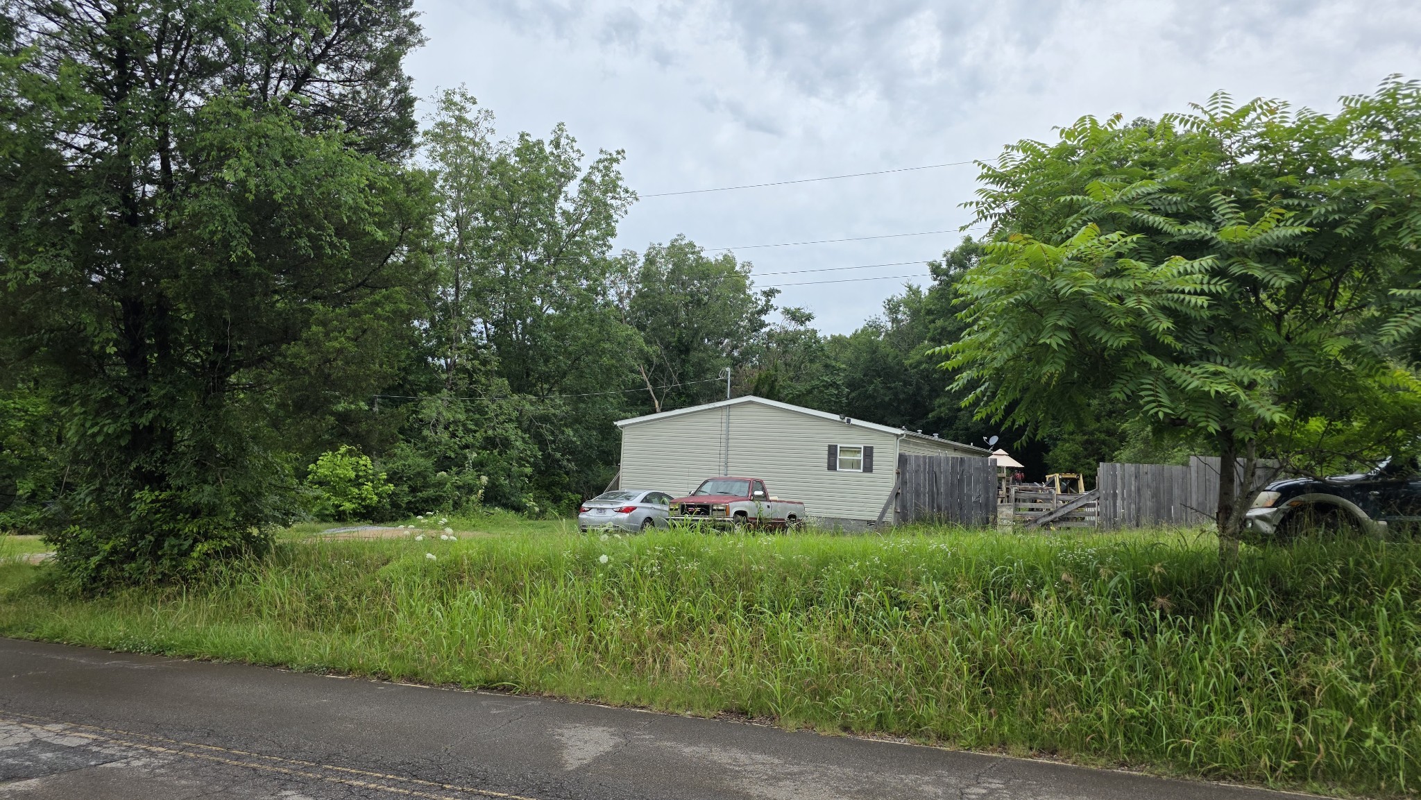 359 Stage Road Charlotte, TN 37036 - Photo 3 of 3