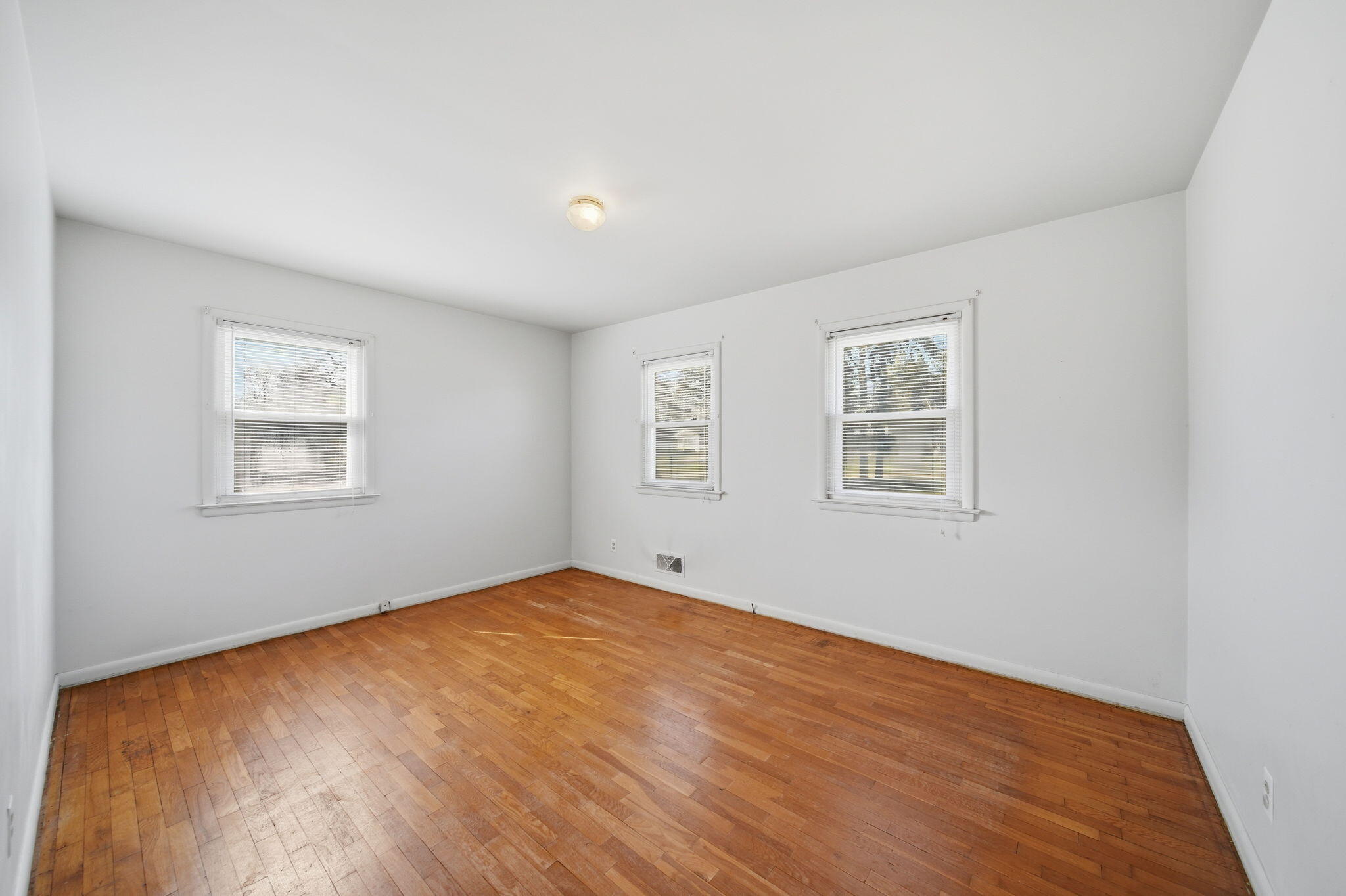 705 Leo Road Jackson, MI 49203 - Photo 11 of 38 13-web-or-mls-DSC01329