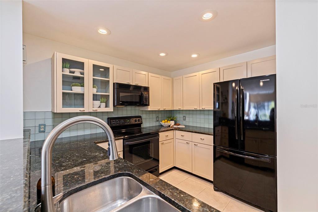 301 2nd Street North, Unit 7 St. Petersburg, FL 33701 - Photo 8 of 67