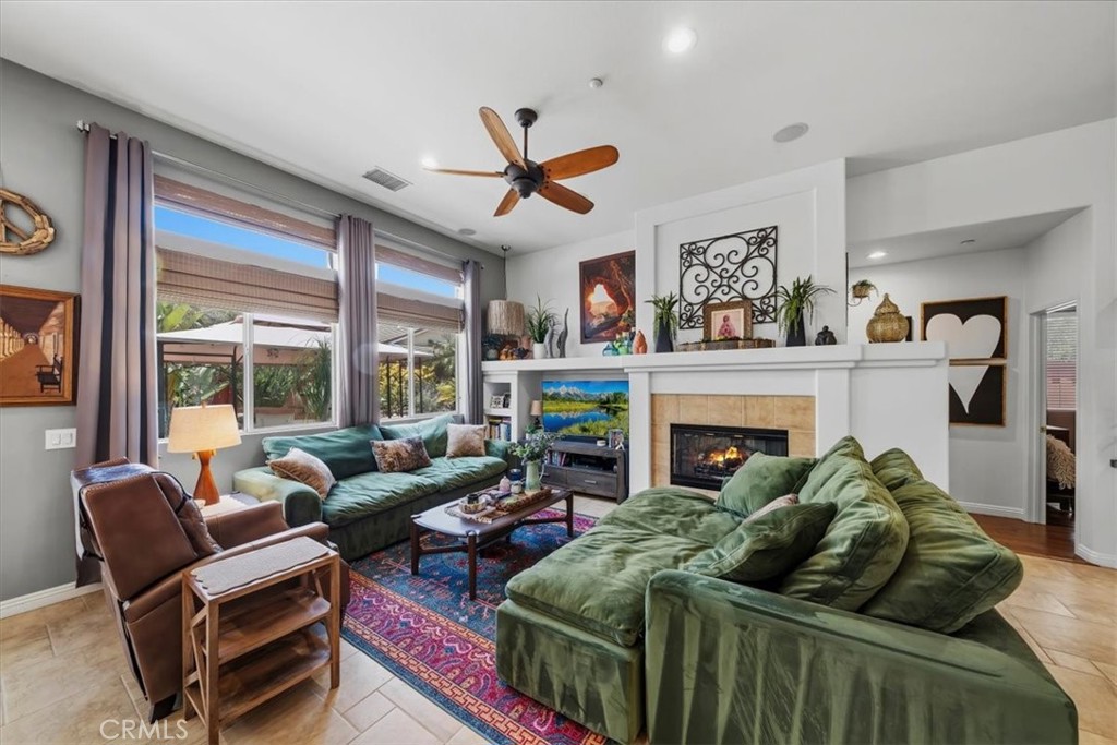 11535 Springwood Court Riverside, CA 92505 - Photo 18 of 50 Family Room