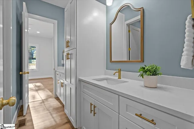 $950,000 | 17 Cunningham Point Court, Greer, SC 29651