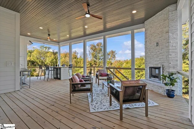 $950,000 | 17 Cunningham Point Court, Greer, SC 29651