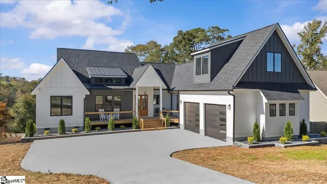 $950,000 | 17 Cunningham Point Court, Greer, SC 29651