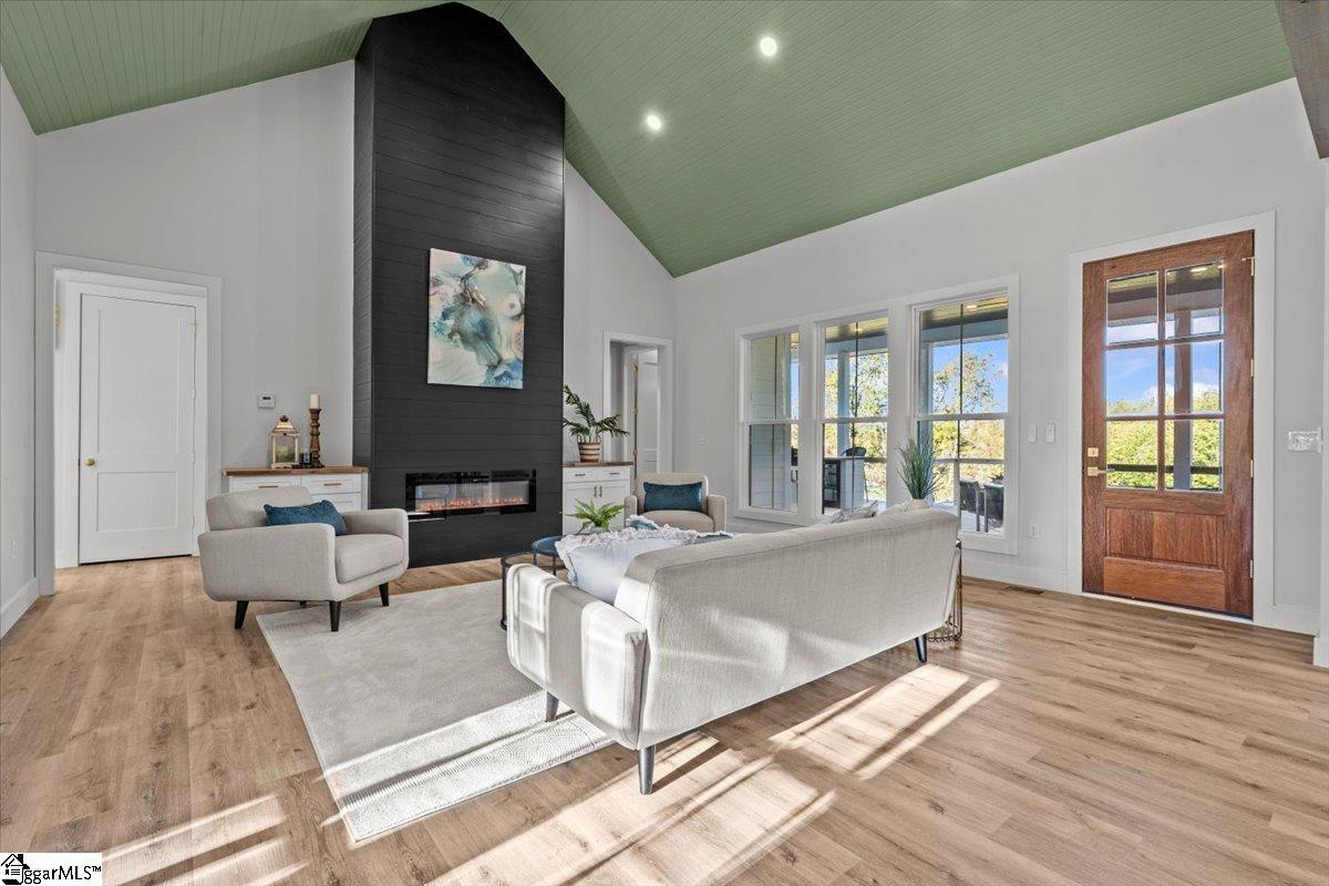 17 Cunningham Point Court Greer, SC 29651 - Photo 6 of 30 Gallery Image 6