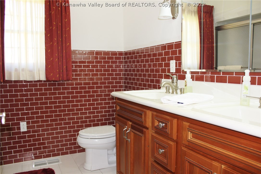 53 Killarney Road Winfield, WV 25213 - Photo 27 of 30 Gallery Image 27