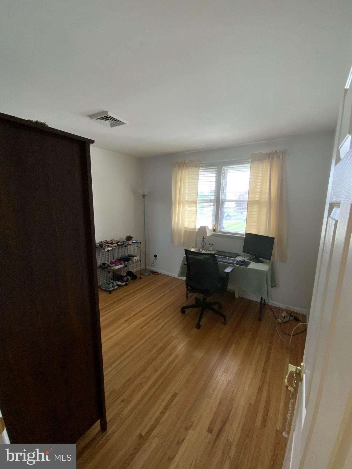 9948 Dungan Road Philadelphia, PA 19115 - Photo 17 of 41 Gallery Image 17