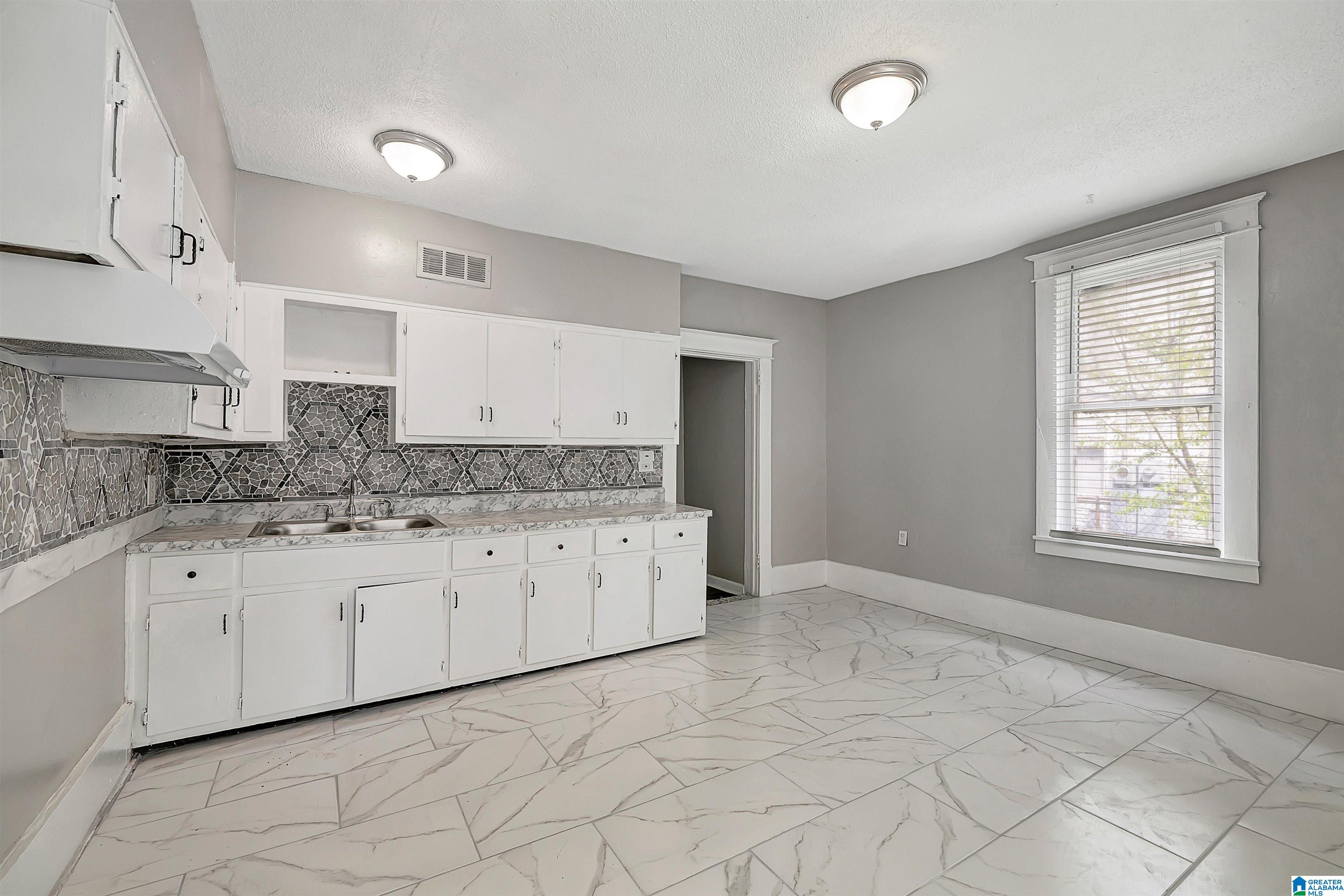 1811 29th Street Southwest Birmingham, AL 35208 - Photo 6 of 24