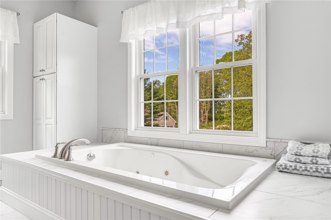 3 Piezzo Drive Westerly, RI 02891 - Photo 23 of 41