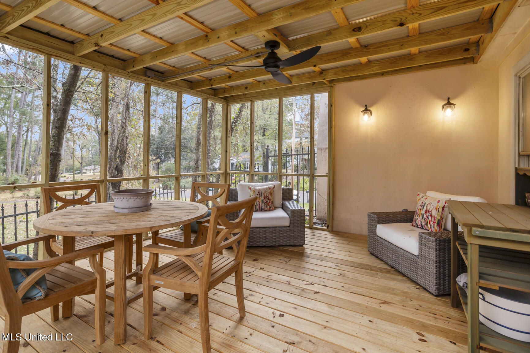 1204 St Ann Street Jackson, MS 39202 - Photo 30 of 34 1204 St Ann-29