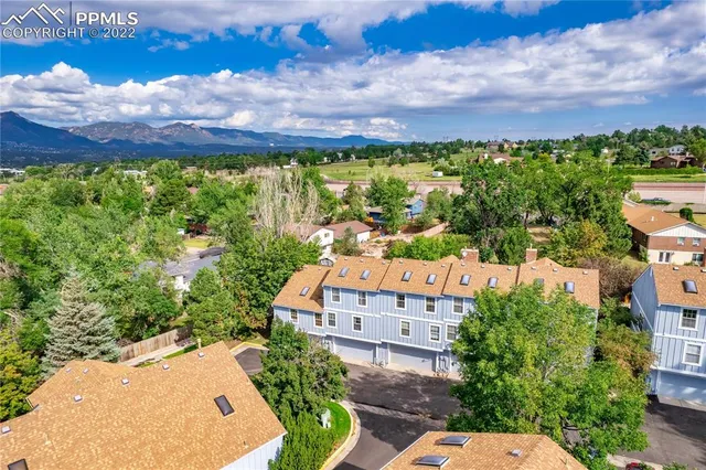 $375,000 | 6910 Los Reyes Circle, Colorado Springs, CO 80918