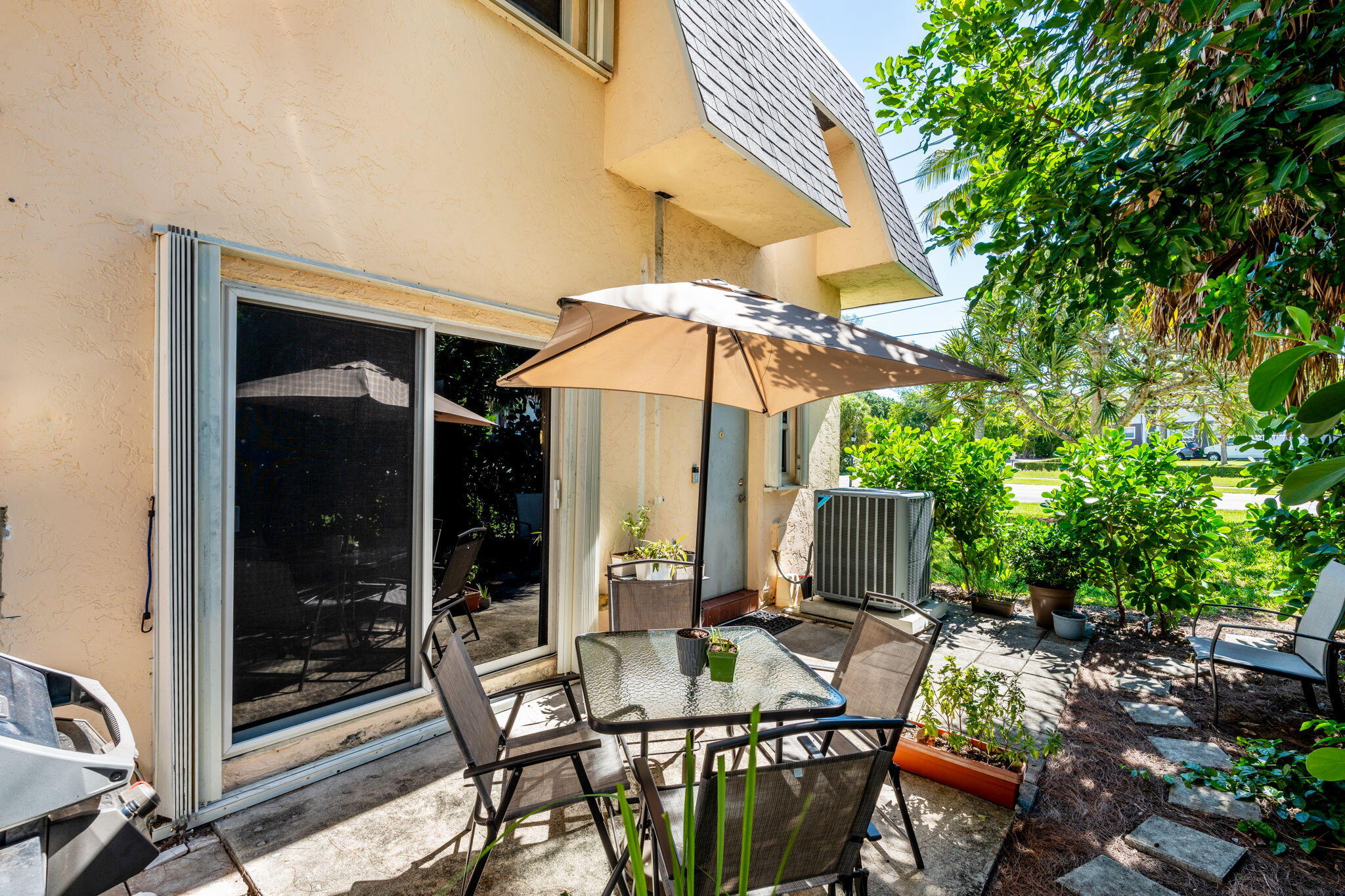 1745 Northwest 4th Avenue, Unit 1 Boca Raton, FL 33432 - Photo 29 of 32 41-web-or-mls-A7402725