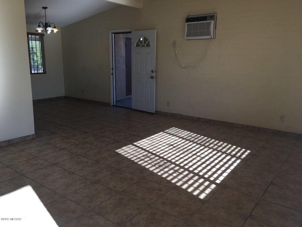 1912 West Tourney Road Tucson, AZ 85713 - Photo 8 of 21 Gallery Image 8