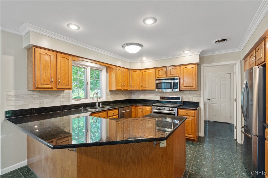 80 Garden Drive Scriba, NY 13126 - Photo 13 of 40