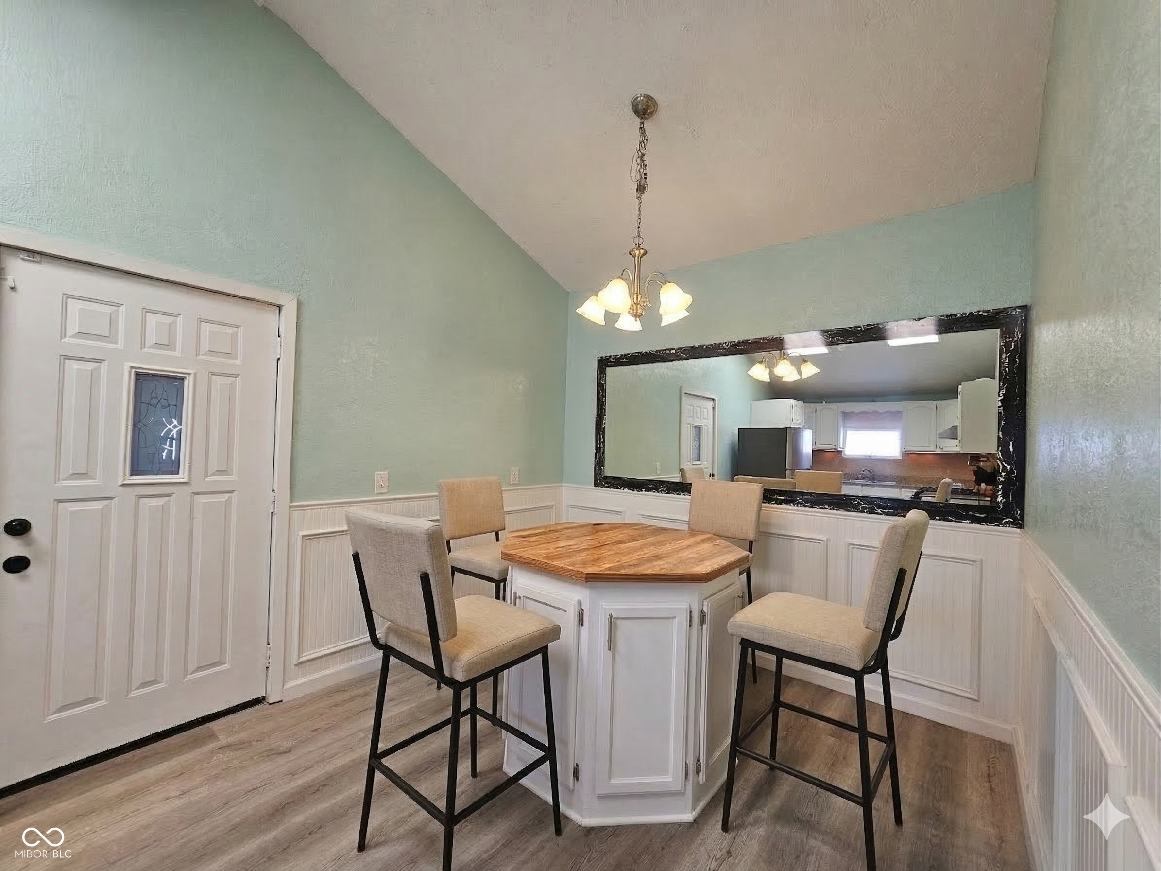 2530 Lincoln Street Anderson, IN 46016 - Photo 13 of 39