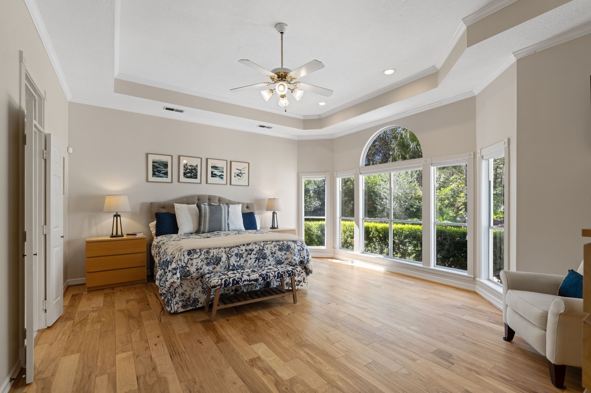 2 Bridgeberry Court Spring, TX 77381 - Photo 20 of 50 a bedroom with a large bed and a large window