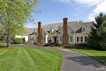 11220 Hunters Pond Road Creve Coeur, MO 63141 - Photo 2 of 26