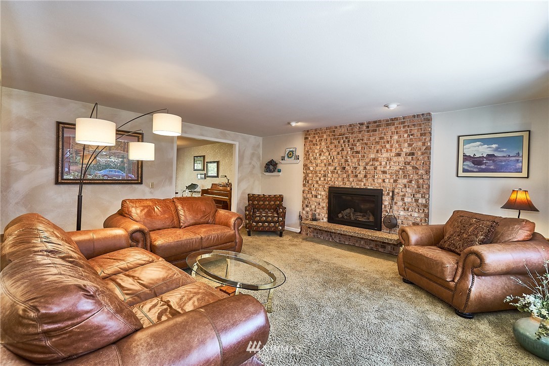24225 23rd Avenue West Bothell, WA 98021 - Photo 13 of 32