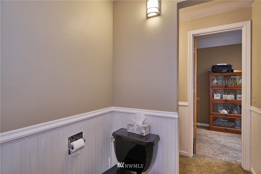 24225 23rd Avenue West Bothell, WA 98021 - Photo 16 of 32