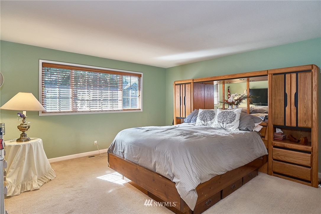24225 23rd Avenue West Bothell, WA 98021 - Photo 21 of 32