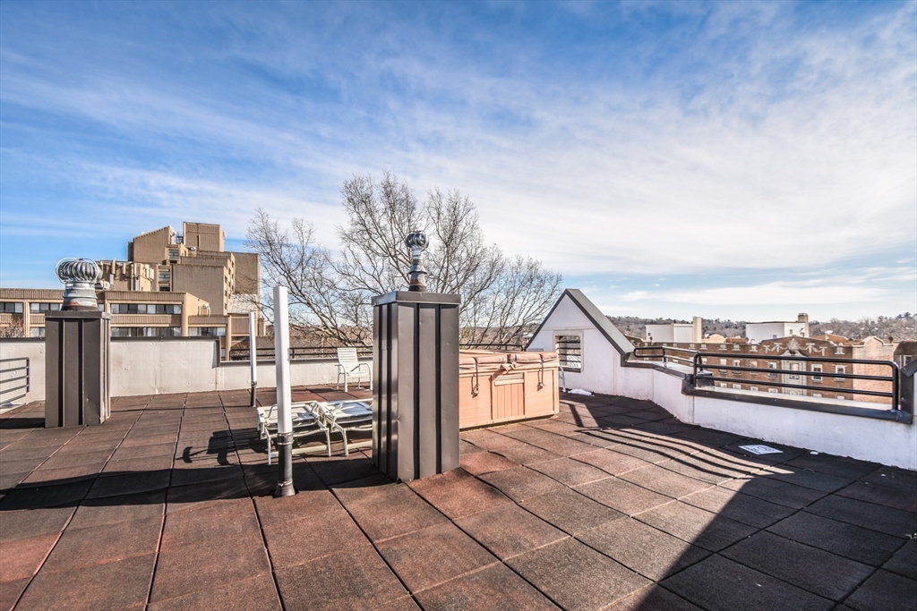 1933 Commonwealth Avenue, Unit 610 Boston, MA 02135 - Photo 21 of 24