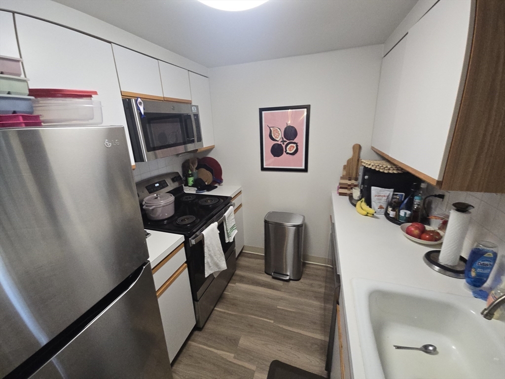 1933 Commonwealth Avenue, Unit 610 Boston, MA 02135 - Photo 10 of 24