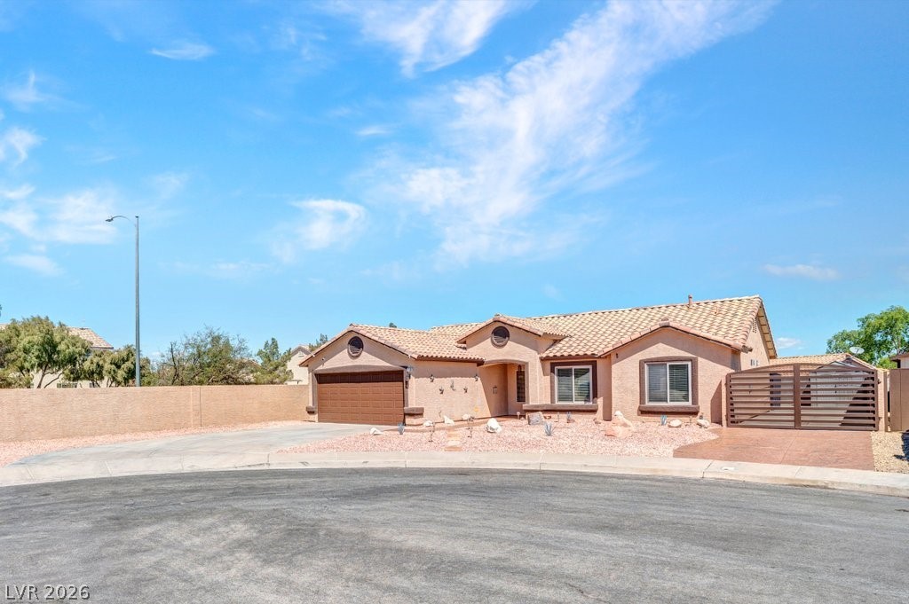 1100 Indiana Court Henderson, NV 89015 - Photo 30 of 34 Cul-de-sac Privacy