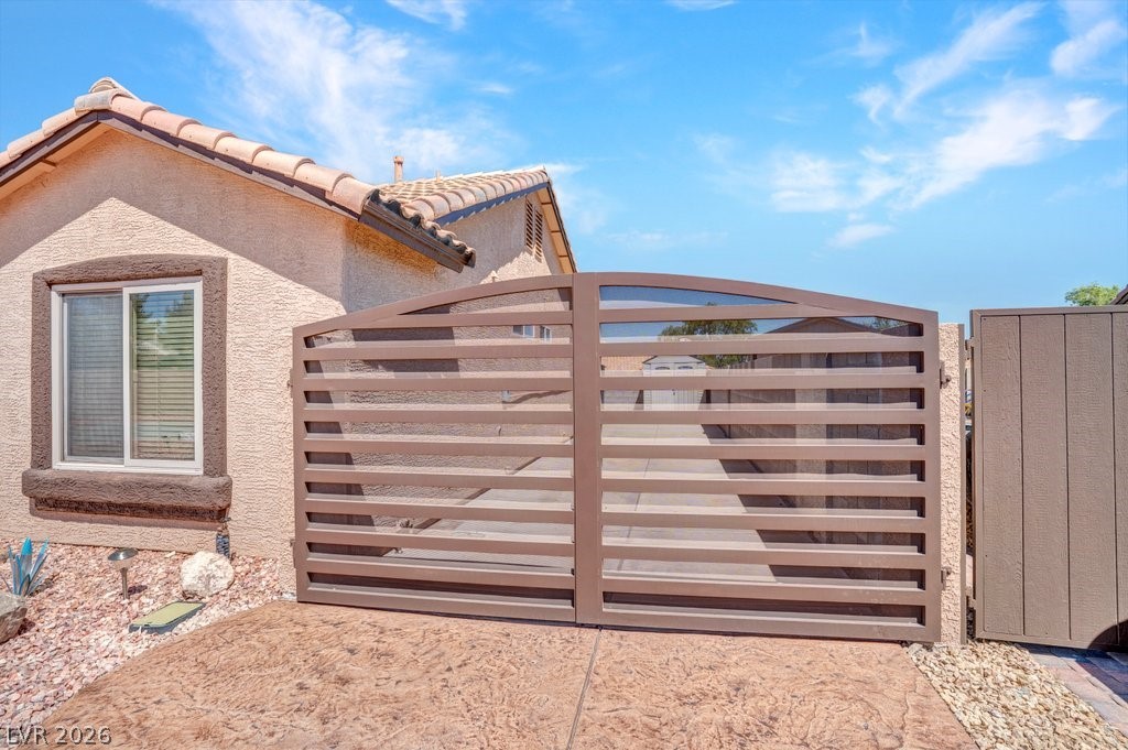 1100 Indiana Court Henderson, NV 89015 - Photo 3 of 34 RV GATE