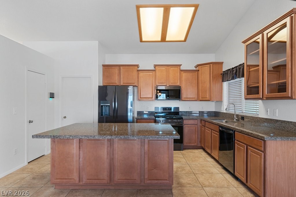 1100 Indiana Court Henderson, NV 89015 - Photo 6 of 34 Remodeled Kitchen