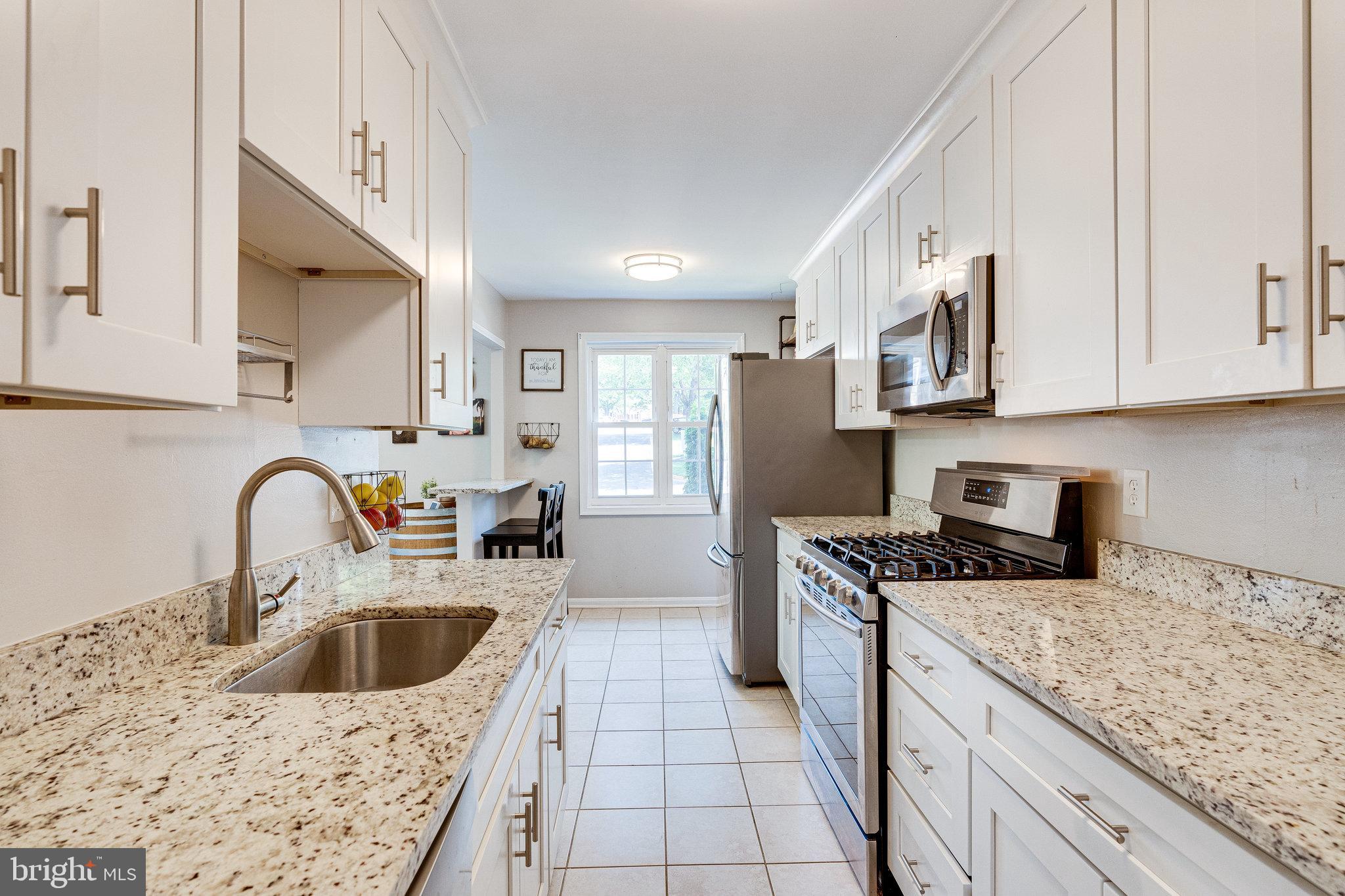 9840 Lakepointe Drive Burke, VA 22015 - Photo 14 of 46