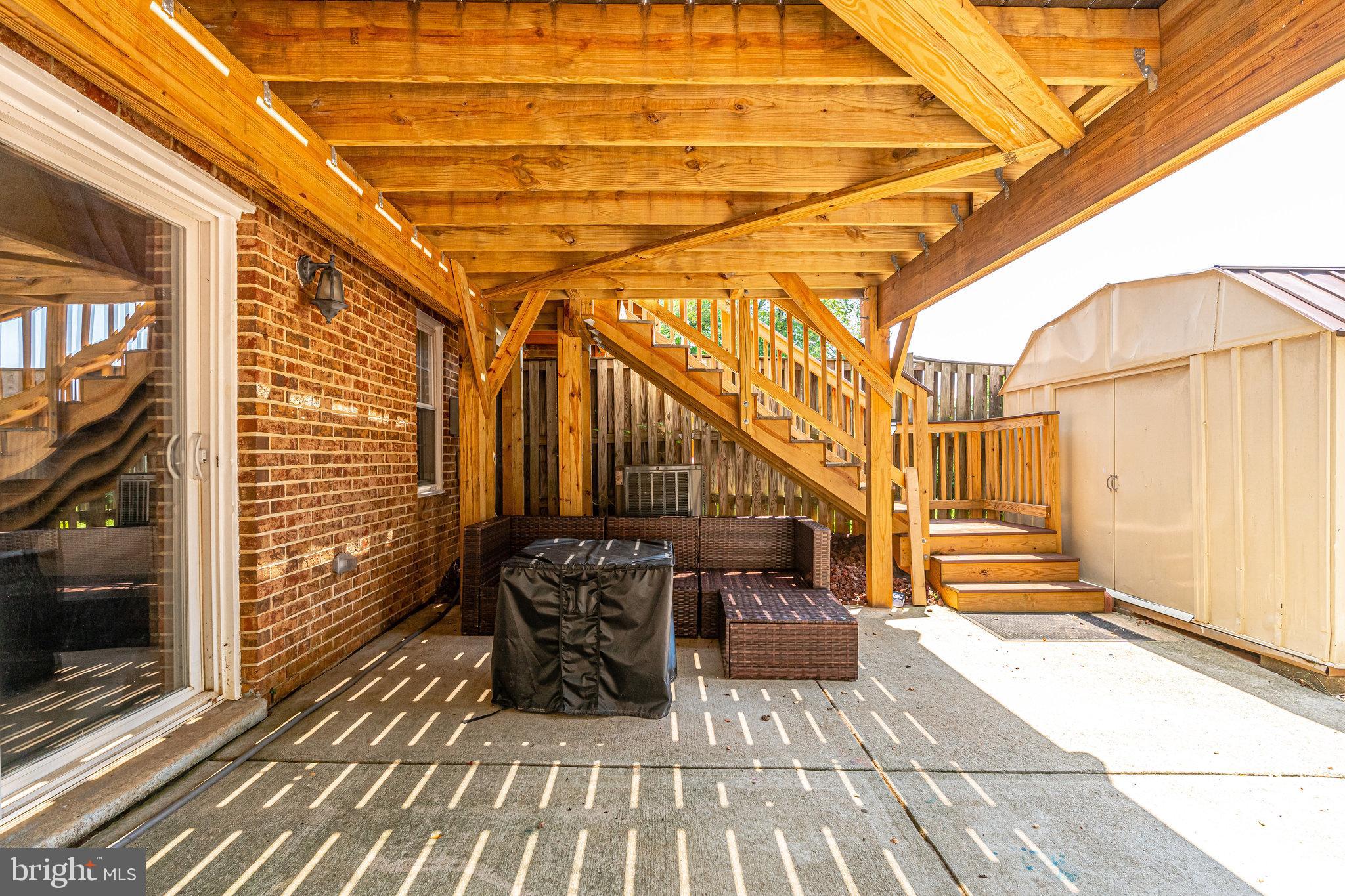 9840 Lakepointe Drive Burke, VA 22015 - Photo 36 of 46