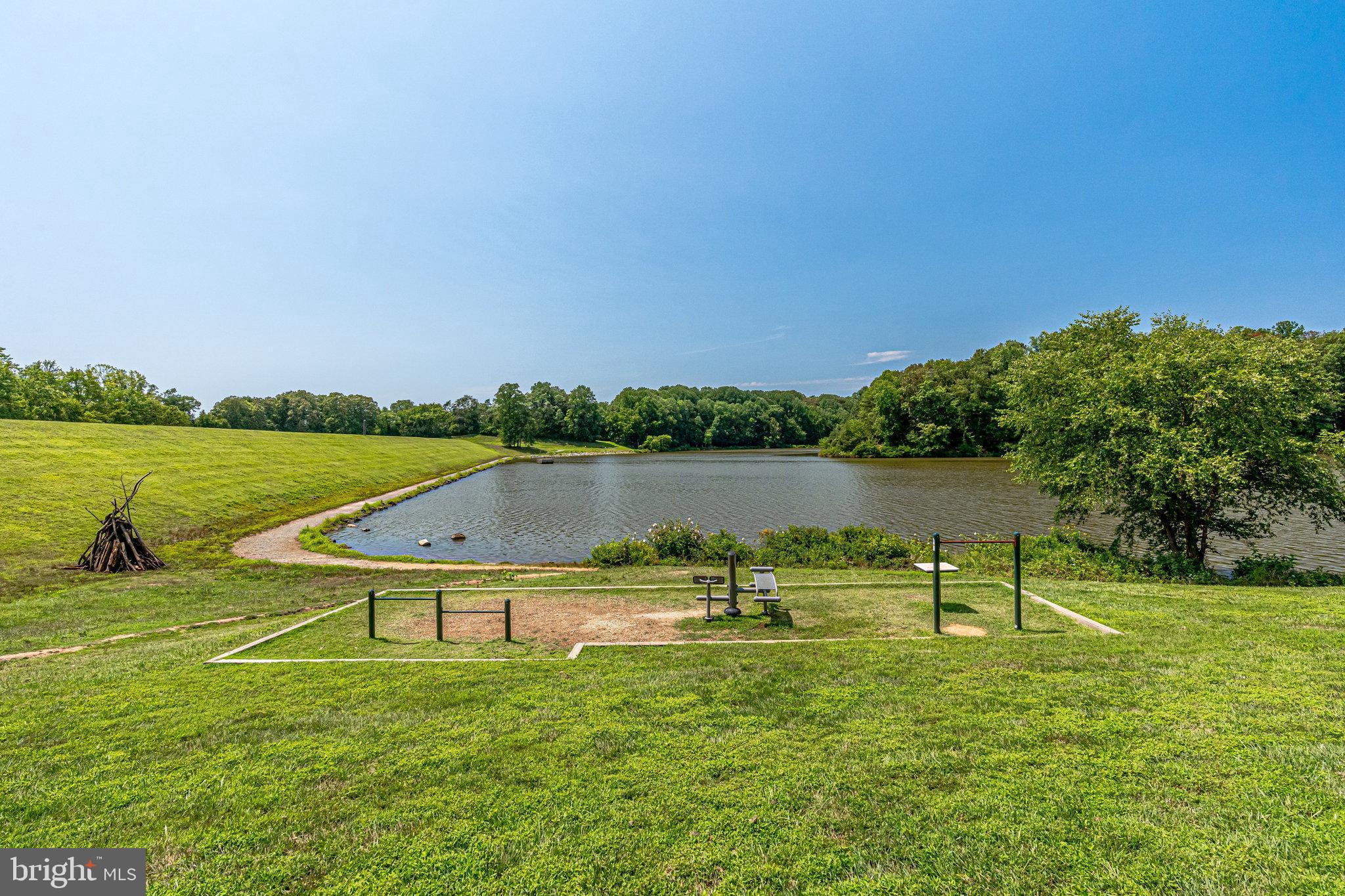 9840 Lakepointe Drive Burke, VA 22015 - Photo 41 of 46